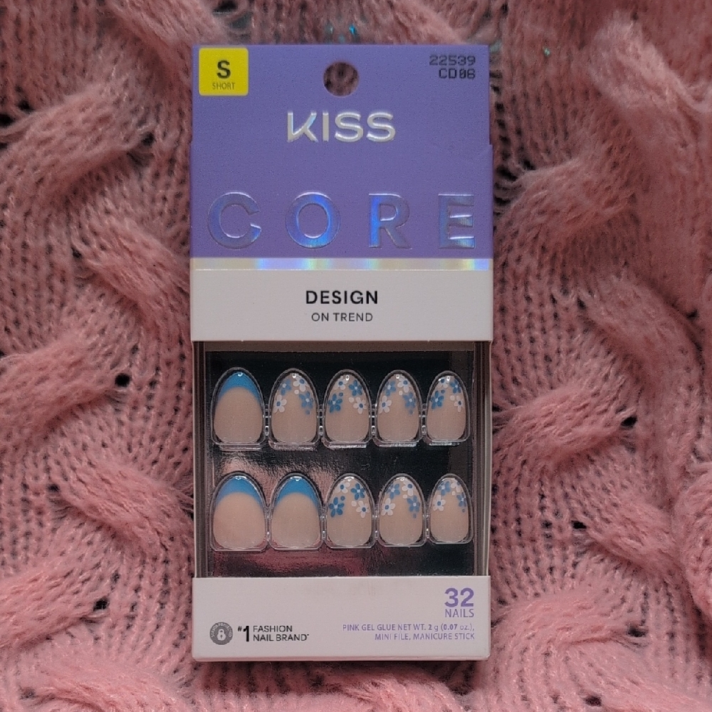 Kiss Nude Press-On Nails with Sky Blue Tips & Glitter Flowers